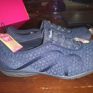 Skechers woman's shoes